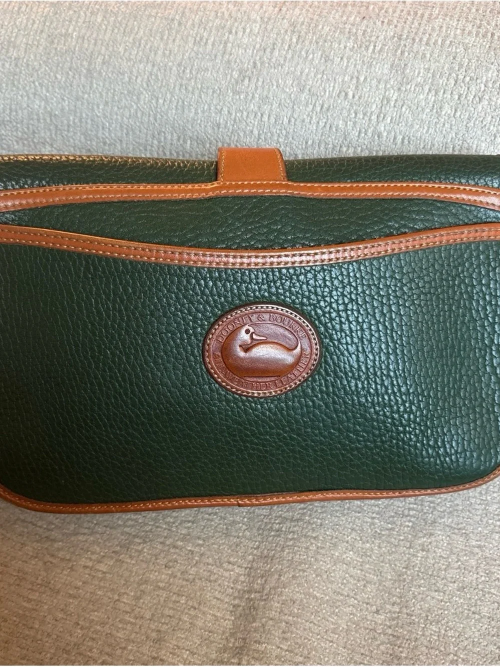 RARE Vintage Dooney & Bourke Dark Green AWLeather Crossbody British Tan Trim - Picture 2 of 7